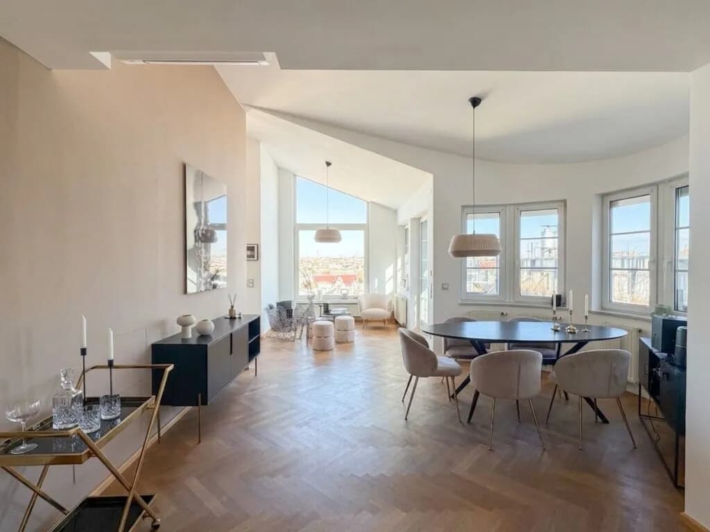 9-Zimmer-Wohnung mieten in Wien – 330 m², € 6.210 – Bild 2 von 47