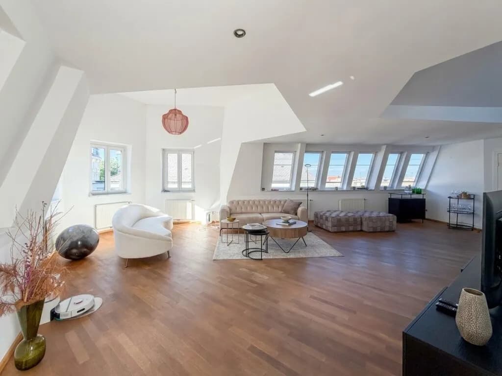 9-Zimmer-Wohnung mieten in Wien – 330 m², € 6.210 – Bild 22 von 47
