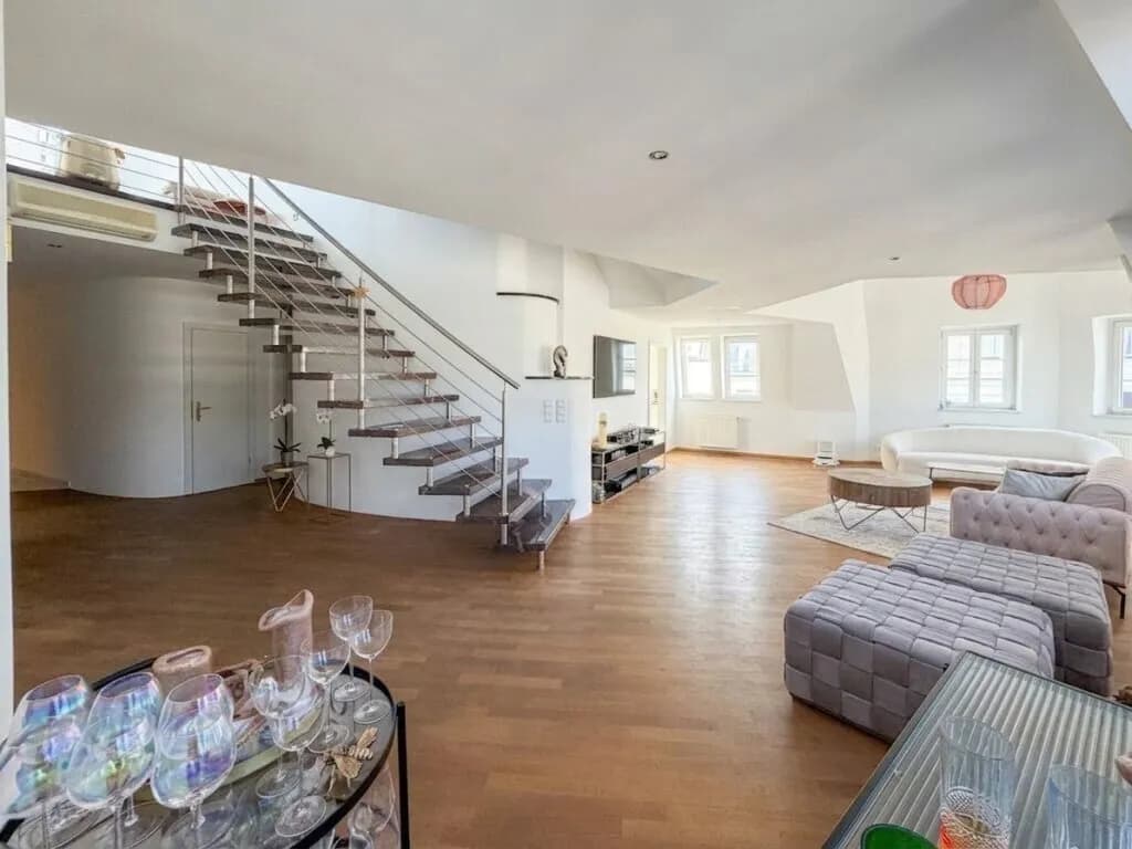 9-Zimmer-Wohnung mieten in Wien – 330 m², € 6.210 – Bild 30 von 47