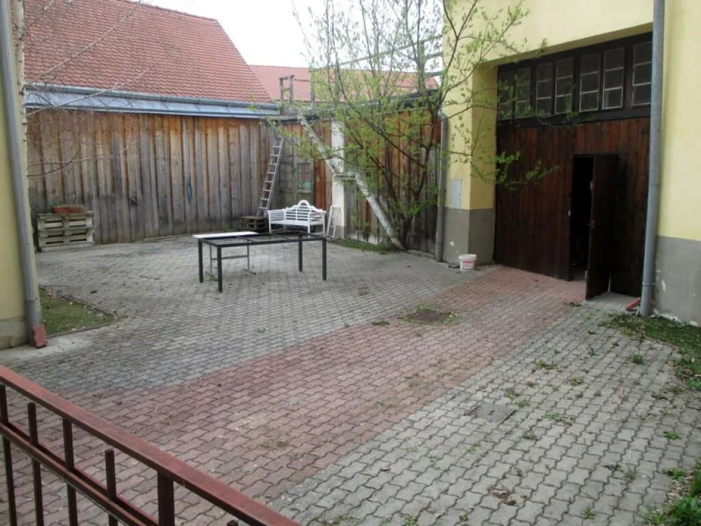 1-Zimmer-Gewerbeimmobilie mieten in Horn – 86 m², € 1.000 – Bild 8 von 9