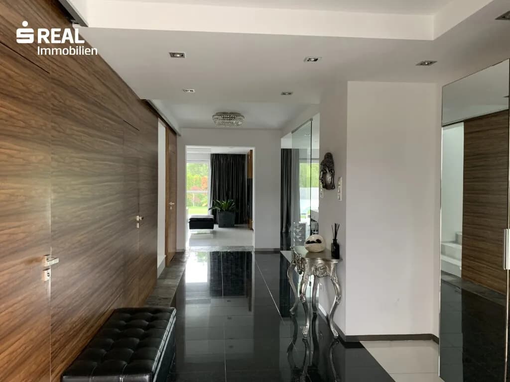 5-Zimmer-Haus kaufen in Neusiedl am See – 194 m², € 699.000 – Bild 2 von 23