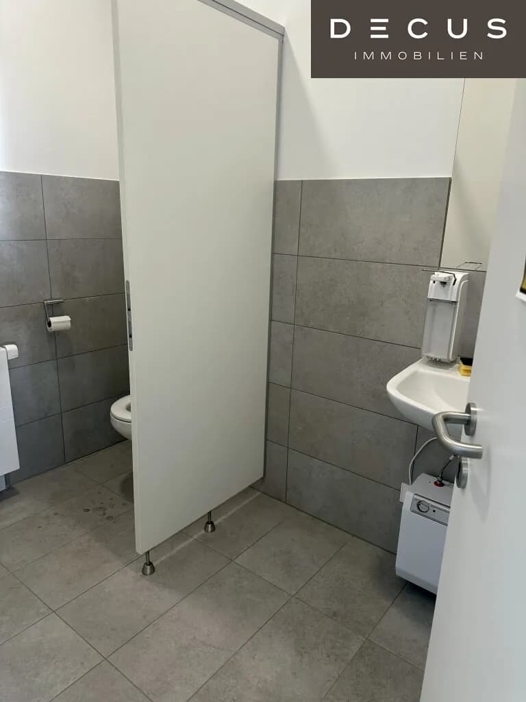 Gewerbeimmobilie mieten in Wien – 1 765 m², € 8 – Bild 11 von 17