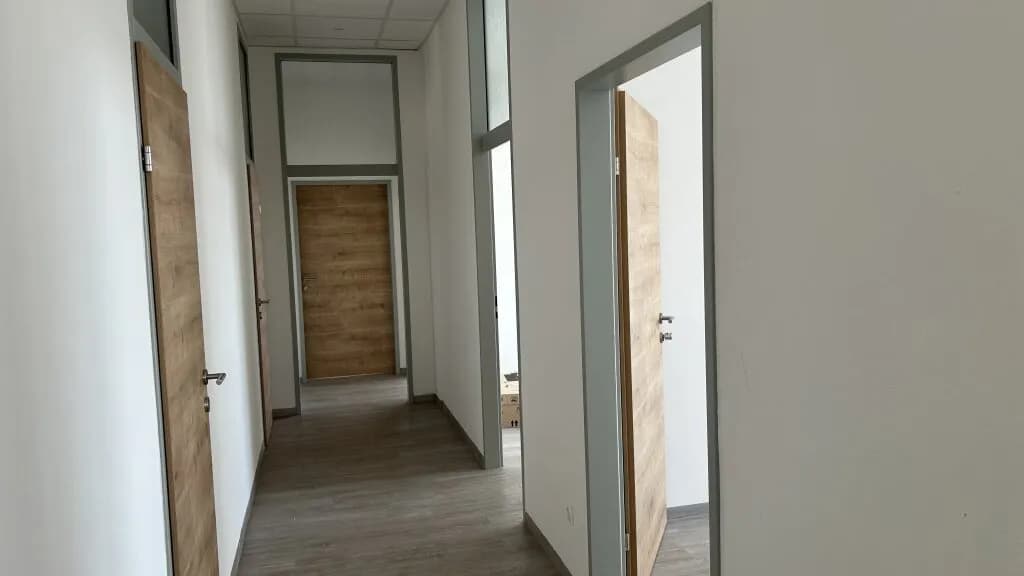 Gewerbeimmobilie kaufen in Wiener Neustadt Land – € 6.000.000 – Bild 36 von 40
