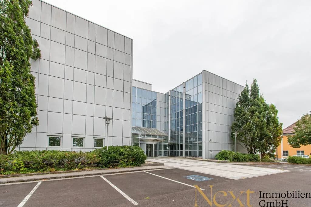 Gewerbeimmobilie kaufen in Linz – 4 544 m², € 4.500.000 – Bild 2 von 23