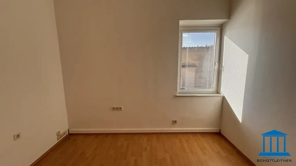 4-Zimmer-Gewerbeimmobilie mieten in Wiener Neustadt – 111 m², € 880 – Bild 7 von 22