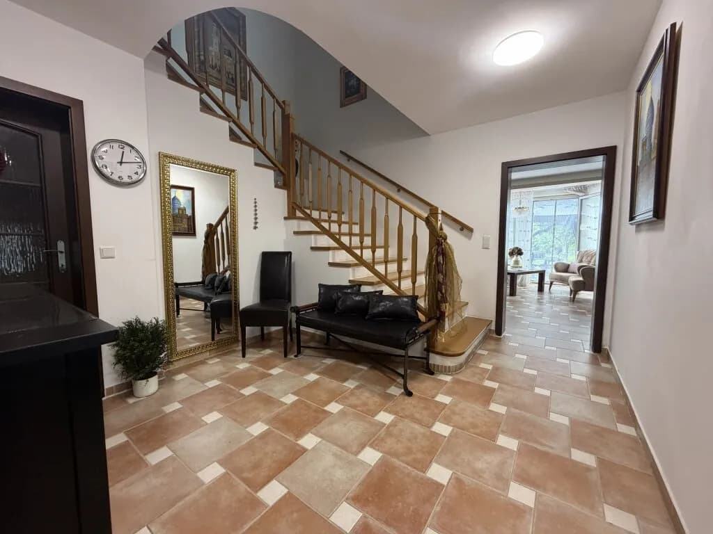 8-Zimmer-Haus kaufen in Wien – 278 m², € 1.370.000 – Bild 5 von 11