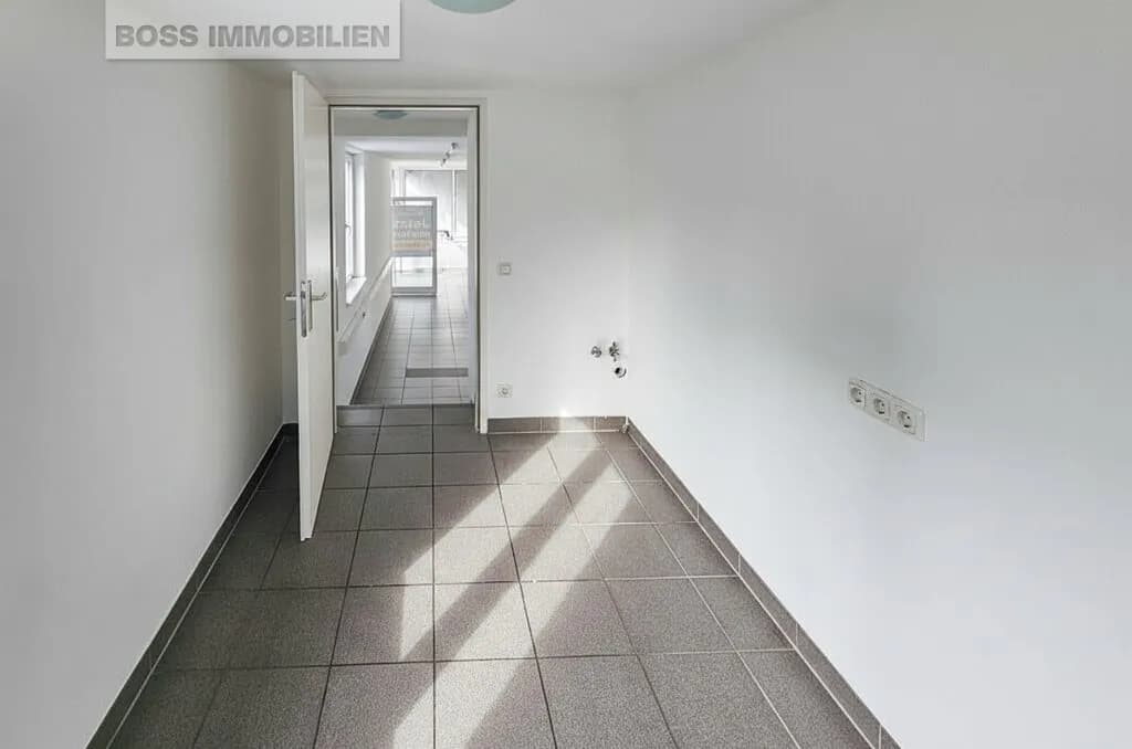 Gewerbeimmobilie mieten in Linz – 48 m², € 928 – Bild 5 von 8