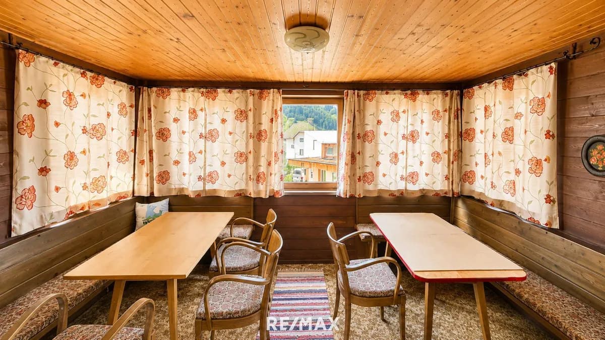 16-Zimmer-Gewerbeimmobilie kaufen in Kirchdorf an der Krems – 262 m², € 380.000 – Bild 10 von 12