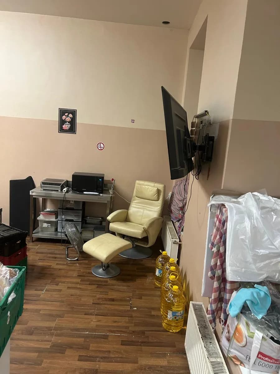 6-Zimmer-Gewerbeimmobilie kaufen in Wien – 160 m², € 150.000 – Bild 11 von 11
