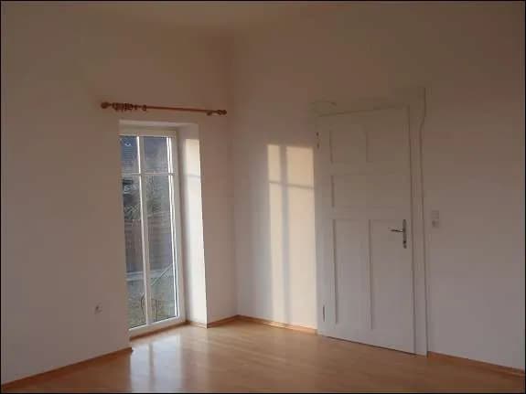 3-Zimmer-Haus mieten in Perg – 130 m², € 1.100 – Bild 8 von 10