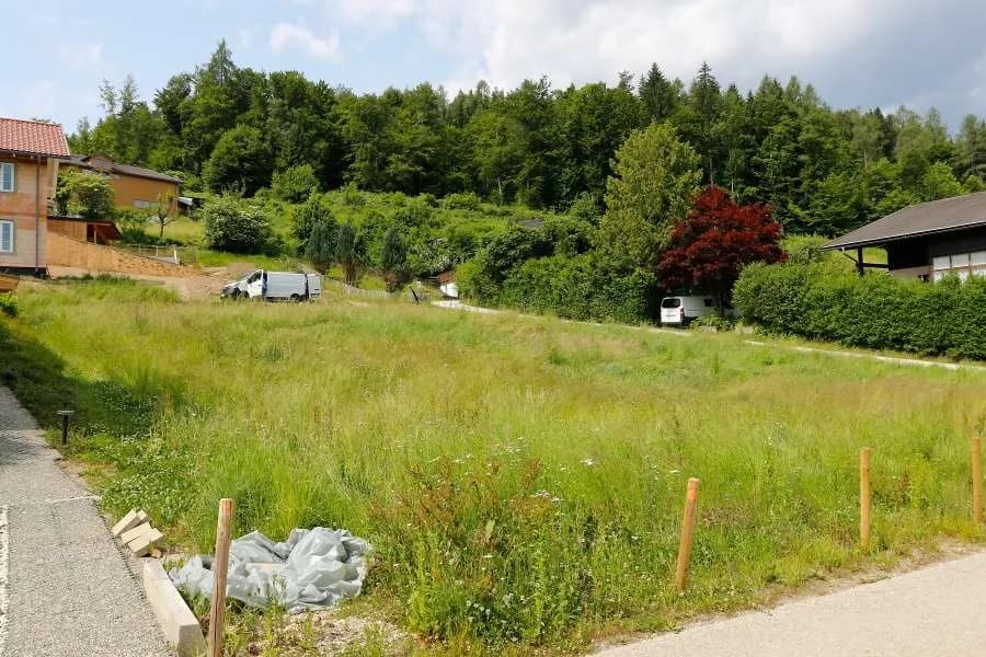 Grundstück kaufen in Klagenfurt Land – 867 m², € 180.000 – Bild 2 von 6