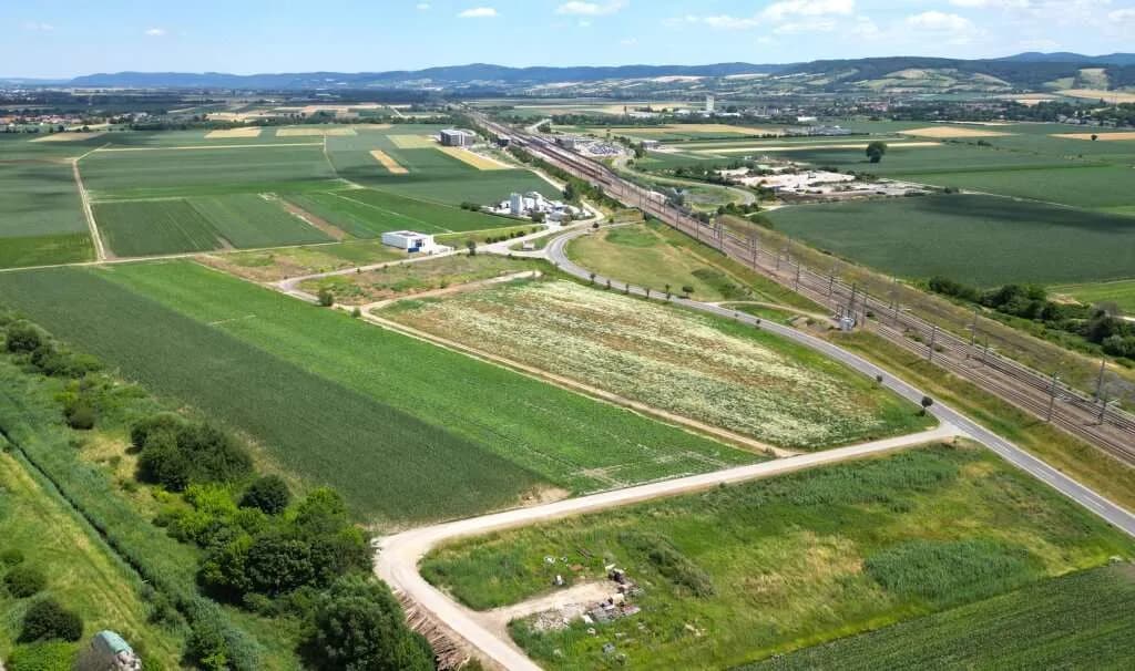 Immobilie kaufen in Tulln – 40 756 m², € 4.890.000