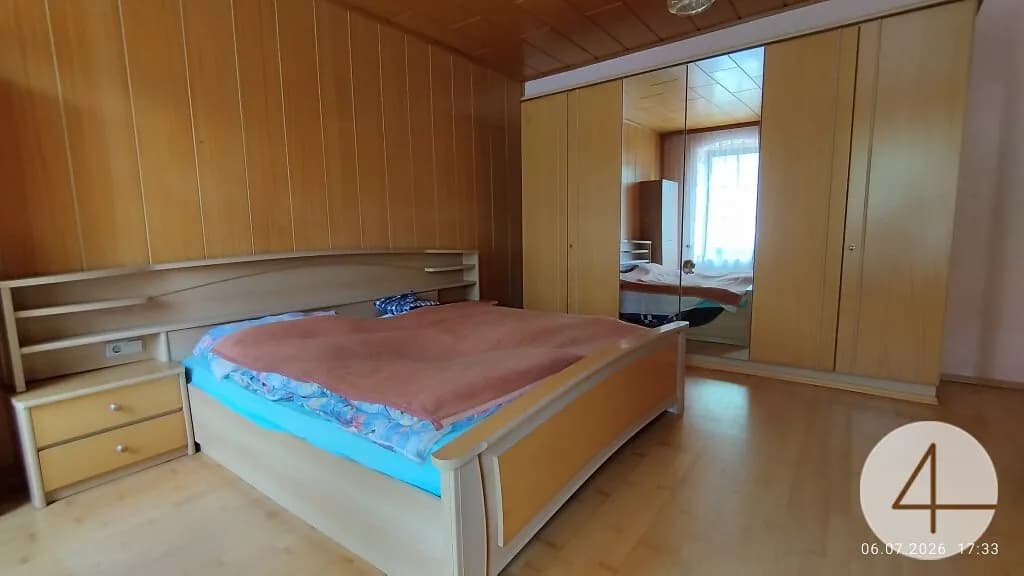 Haus kaufen in Krems Land – 1 238 m², € 250.000 – Bild 4 von 8