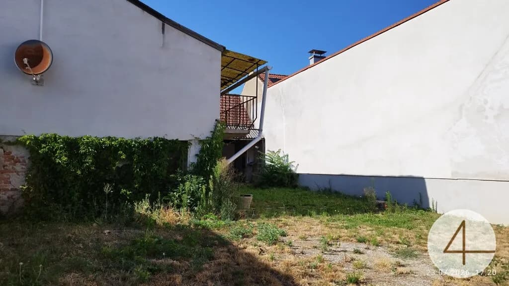 Haus kaufen in Krems Land – 1 238 m², € 250.000 – Bild 8 von 8