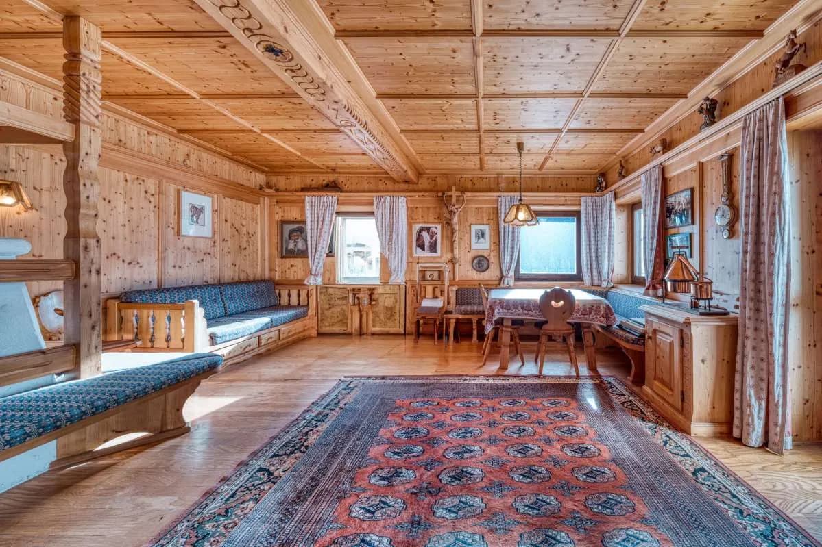 4-Zimmer-Wohnung kaufen in Innsbruck-Land – 160 m², € 350.000 – Bild 1 von 32