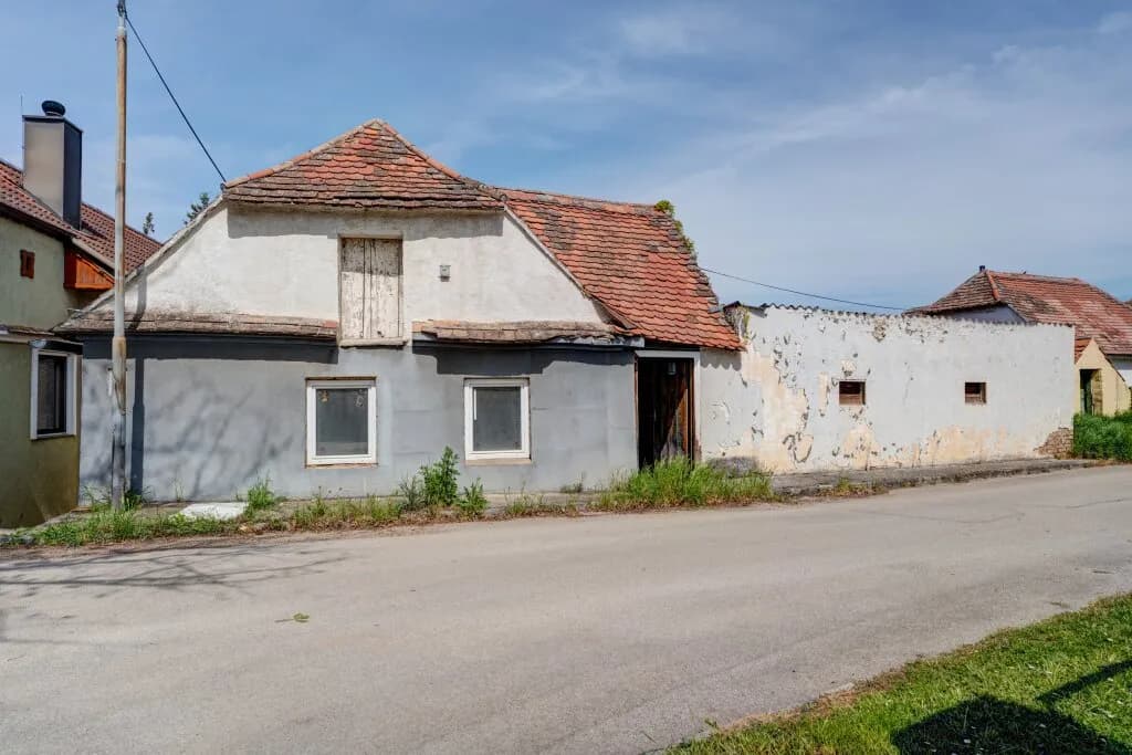 Haus kaufen in Hollabrunn – 255 m², € 49.000 – Bild 3 von 12