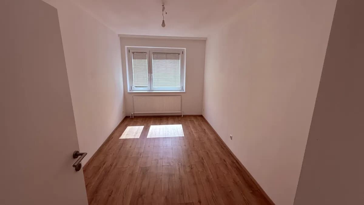 4-Zimmer-Wohnung mieten in Linz – 90 m², € 1.280 – Bild 10 von 22