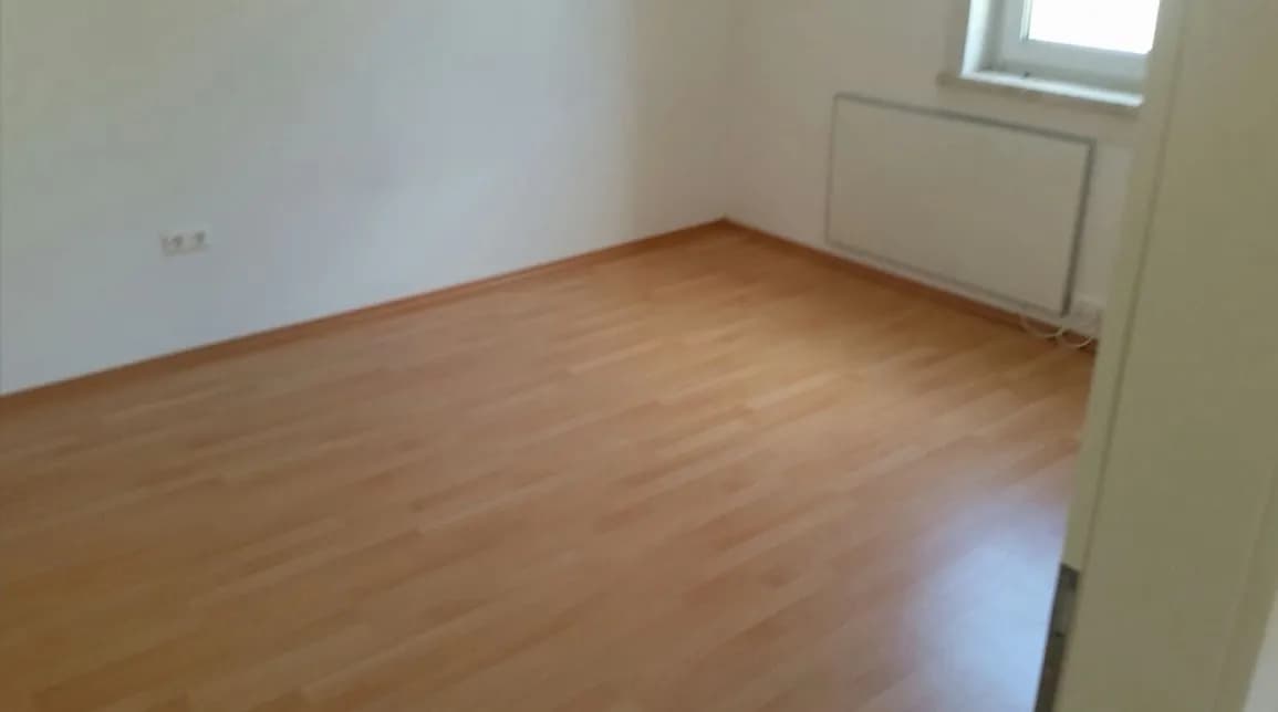 3-Zimmer-Immobilie mieten in Leoben – 65 m², € 459 – Bild 2 von 6