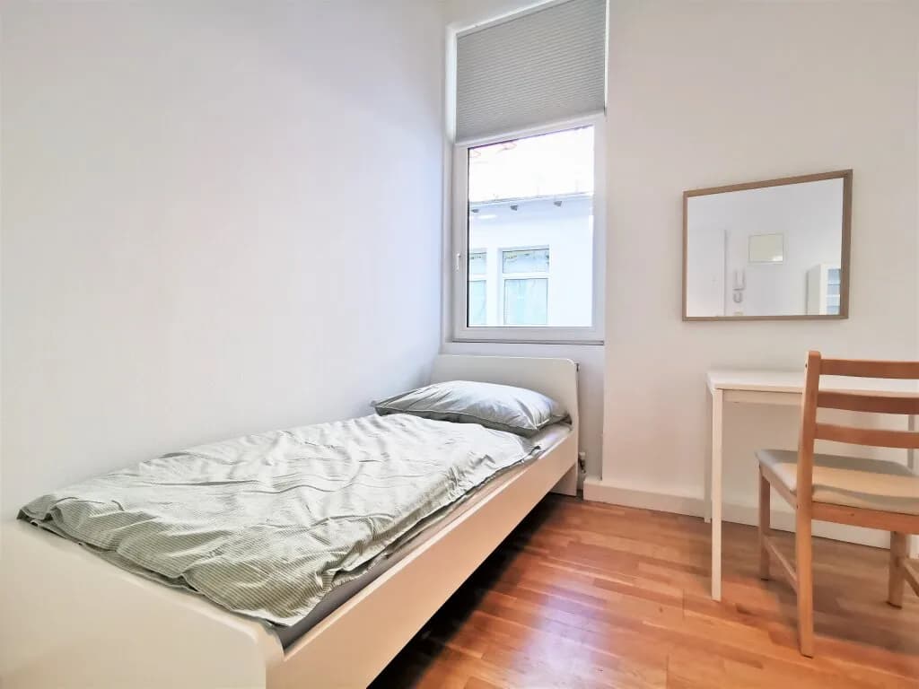 1-Zimmer-Wohnung mieten in Wien – 18 m², € 800 – Bild 2 von 8