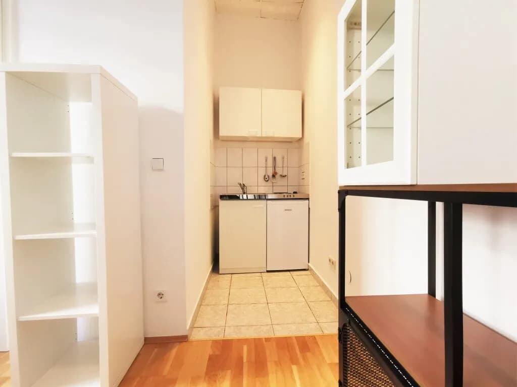 1-Zimmer-Wohnung mieten in Wien – 18 m², € 800 – Bild 3 von 8