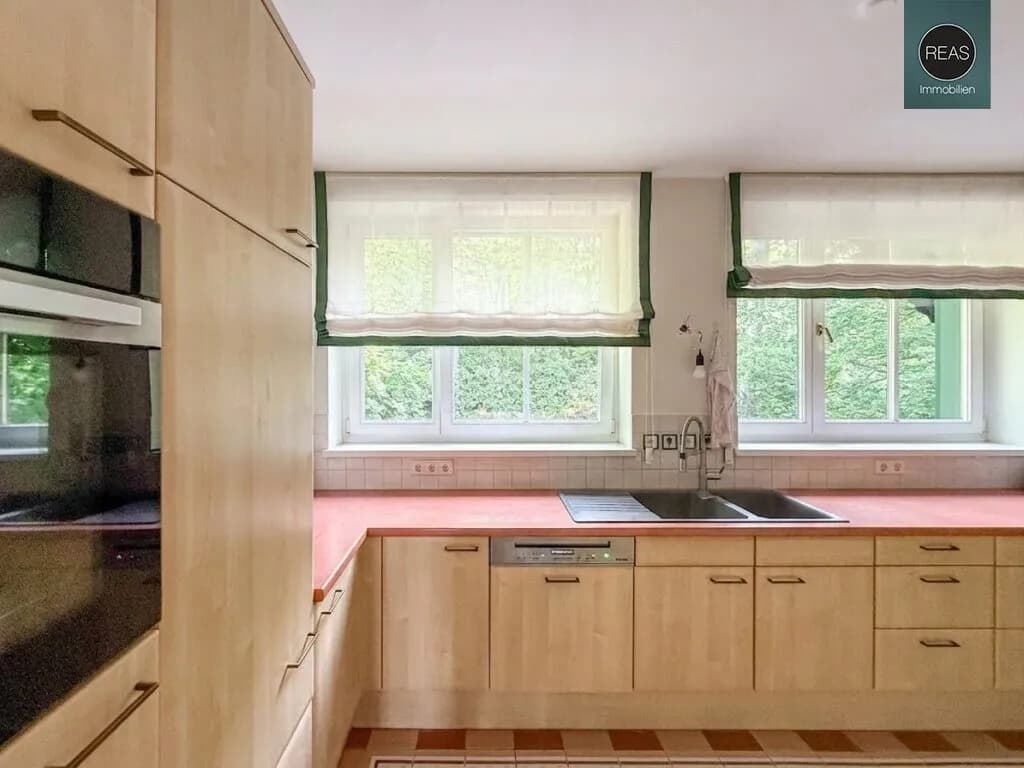 7-Zimmer-Wohnung mieten in Wien – 235 m², € 3.732 – Bild 8 von 36