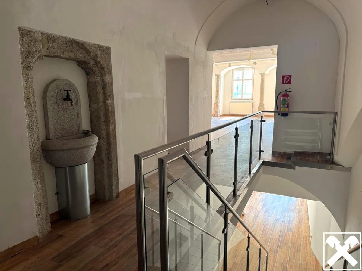 Immobilie mieten in Steyr – 387 m², € 1.797 – Bild 2 von 5