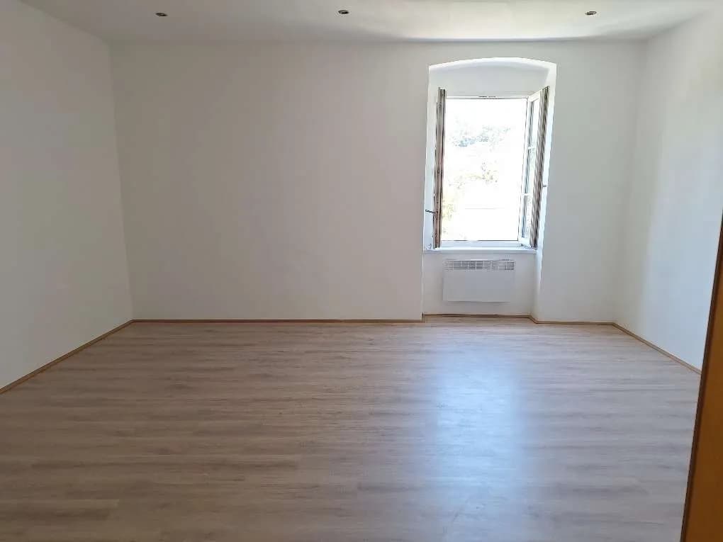 1-Zimmer-Wohnung mieten in Steyr – 48 m², € 498 – Bild 1 von 6