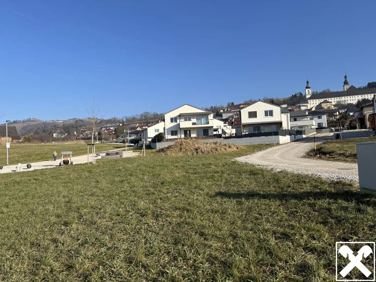 Grundstück kaufen in Kirchdorf an der Krems – 784 m², € 169.344 – Bild 2 von 4