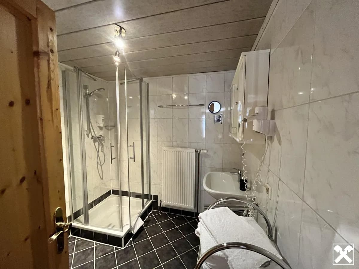 Immobilie kaufen in Amstetten – 923 m², € 750.000 – Bild 8 von 14
