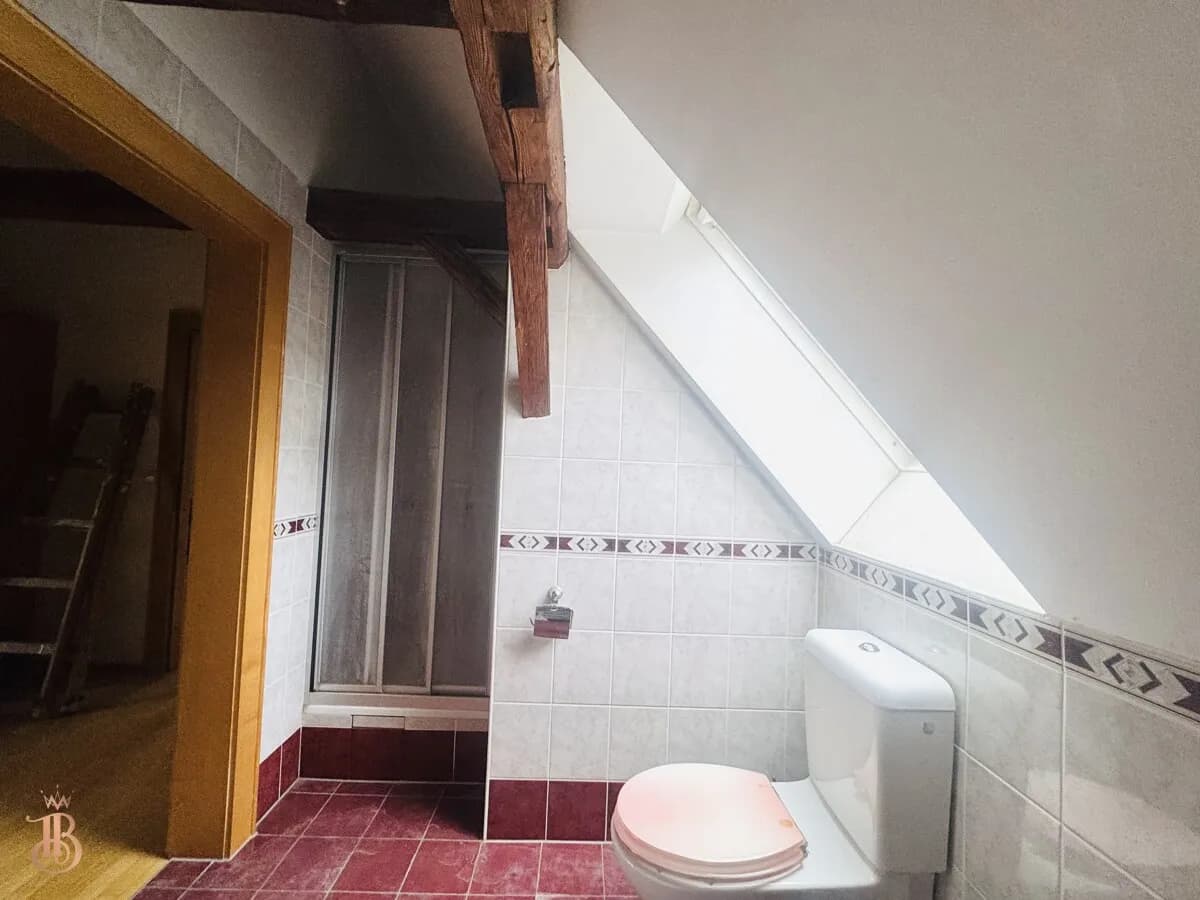 7-Zimmer-Wohnung kaufen in Weiz – 262,44 m², € 279.000 – Bild 14 von 15
