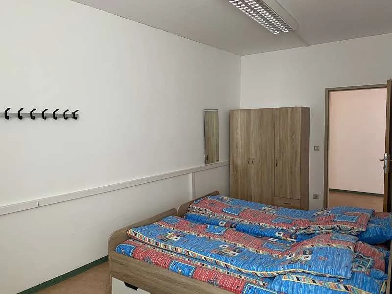 Wohnung mieten in Neunkirchen – 15 m², € 360 – Bild 1 von 2