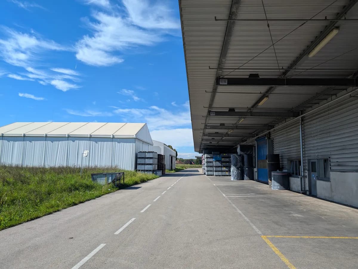 Gewerbeimmobilie mieten in Linz Land – 3 021 m² – Bild 3 von 8