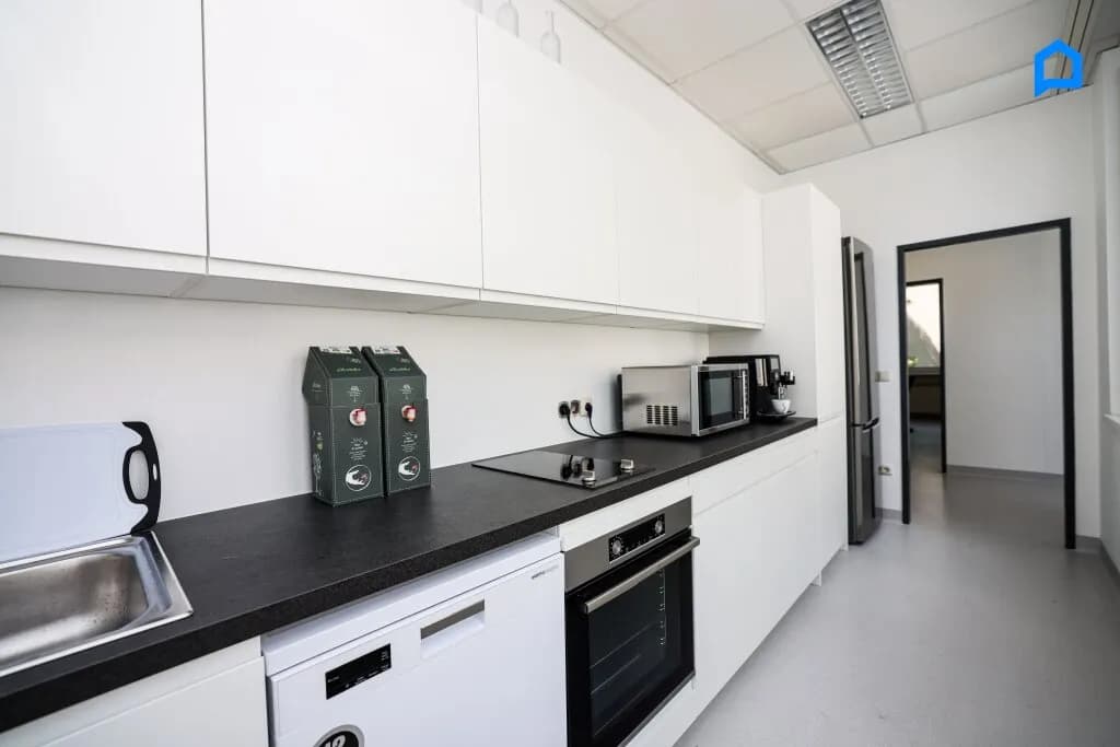 10-Zimmer-Gewerbeimmobilie mieten in Wien – 545 m², € 6.813 – Bild 7 von 30