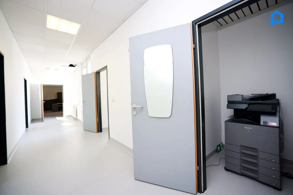 10-Zimmer-Gewerbeimmobilie mieten in Wien – 545 m², € 6.813 – Bild 14 von 30