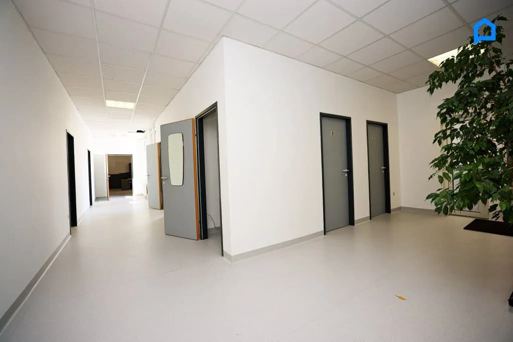 10-Zimmer-Gewerbeimmobilie mieten in Wien – 545 m², € 6.813 – Bild 16 von 30