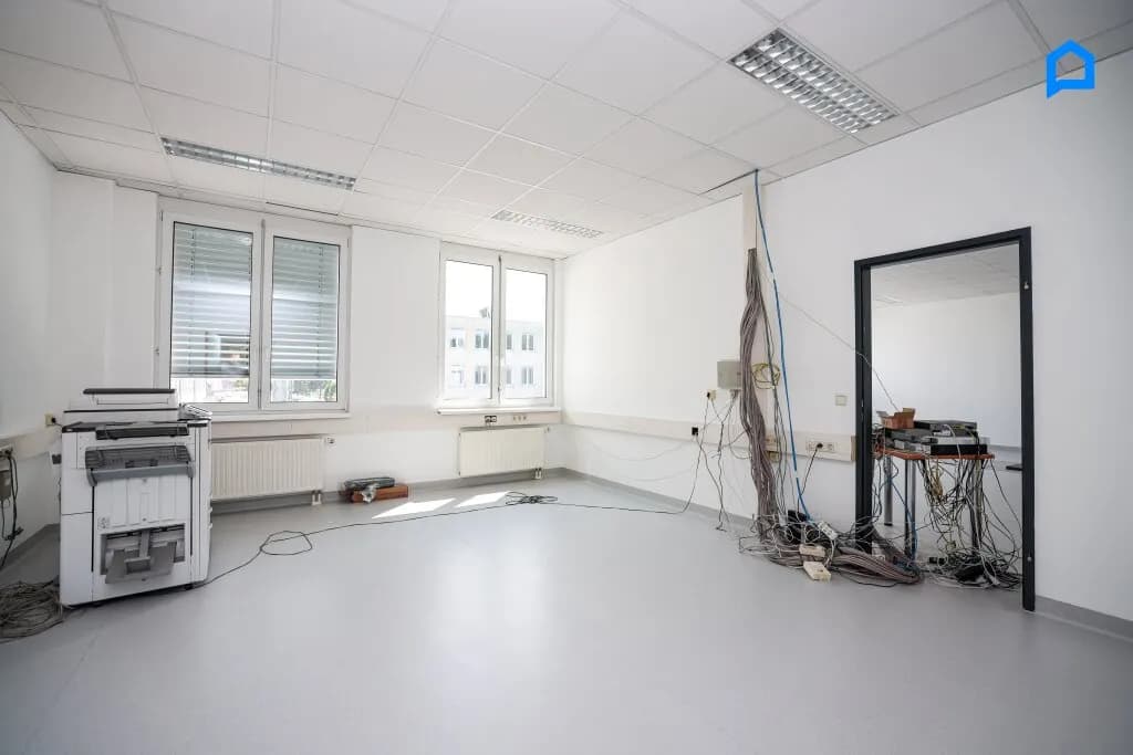 10-Zimmer-Gewerbeimmobilie mieten in Wien – 545 m², € 6.813 – Bild 24 von 30
