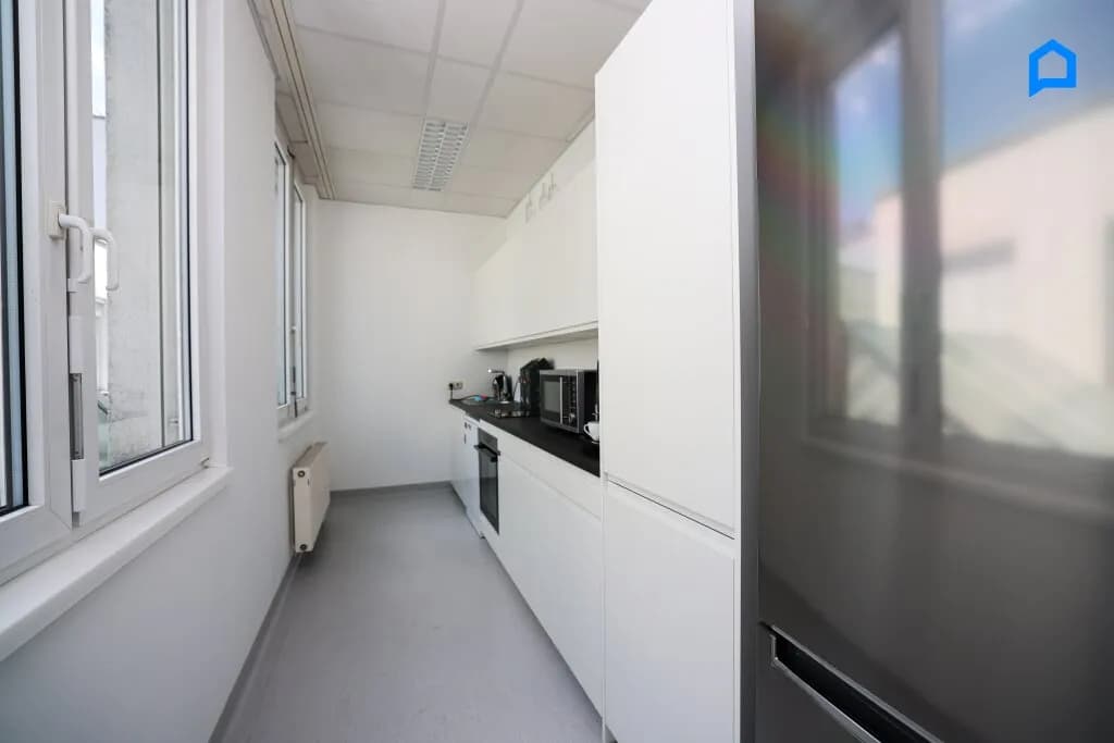 10-Zimmer-Gewerbeimmobilie mieten in Wien – 545 m², € 6.813 – Bild 26 von 30