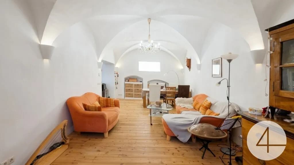 Wohnung kaufen in Krems an der Donau – 104 m², € 269.000 – Bild 2 von 9