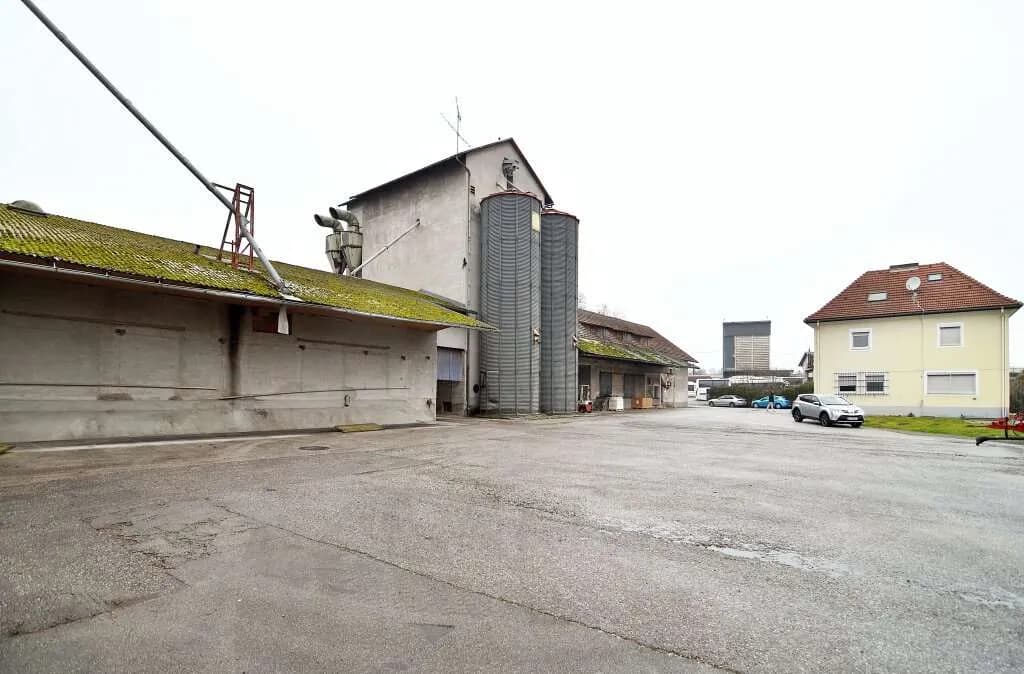 Gewerbeimmobilie kaufen in Linz Land – 4 050 m², € 2.300.000 – Bild 9 von 20