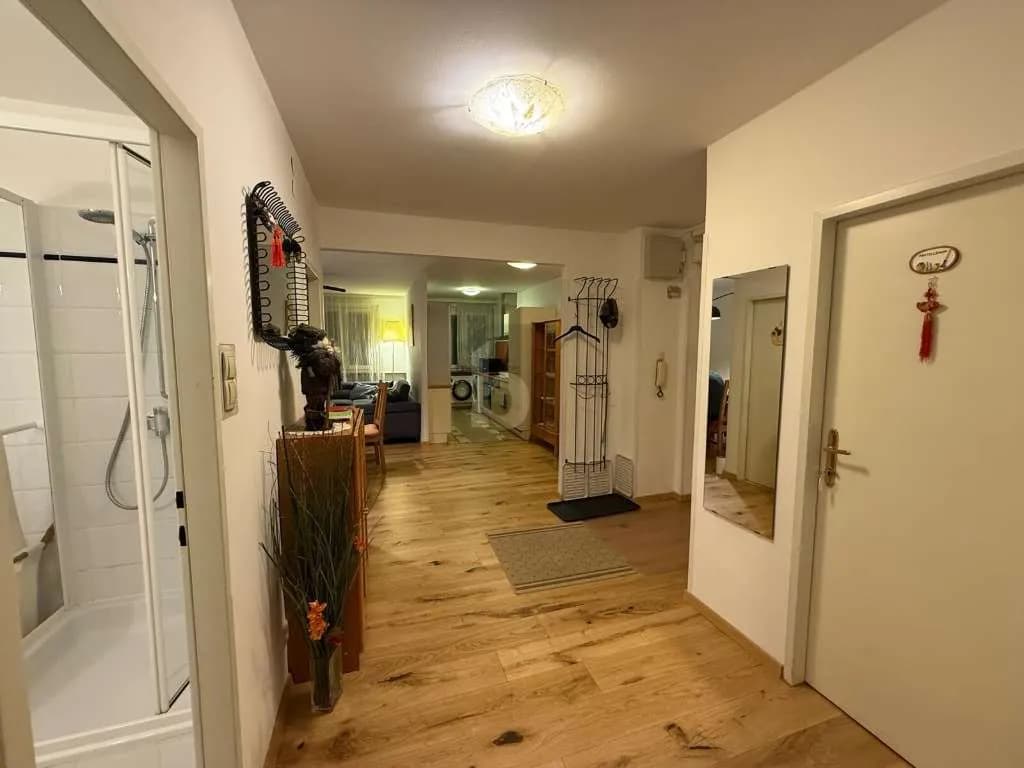 4-Zimmer-Wohnung mieten in Wien – 97 m², € 2.420 – Bild 3 von 6
