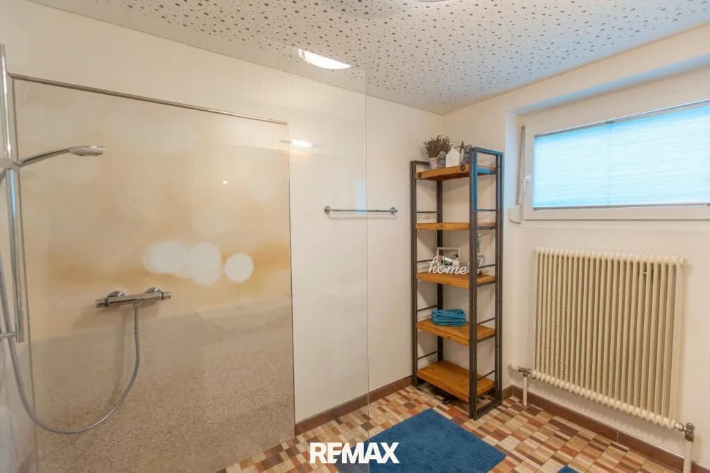 9-Zimmer-Gewerbeimmobilie kaufen in Urfahr-Umgebung – 322 m², € 849.000 – Bild 10 von 23
