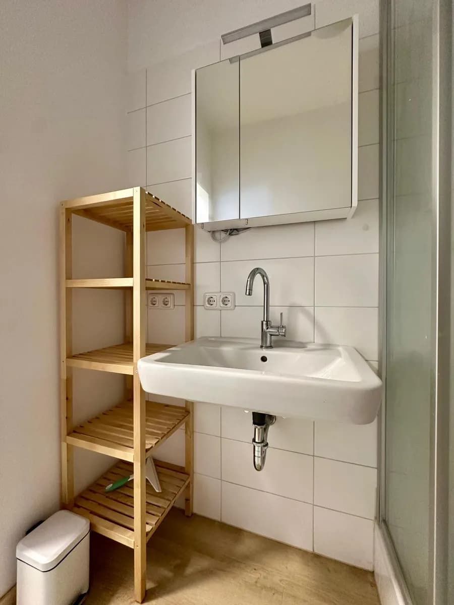 8-Zimmer-Wohnung mieten in Steyr – 20 m², € 350 – Bild 16 von 27