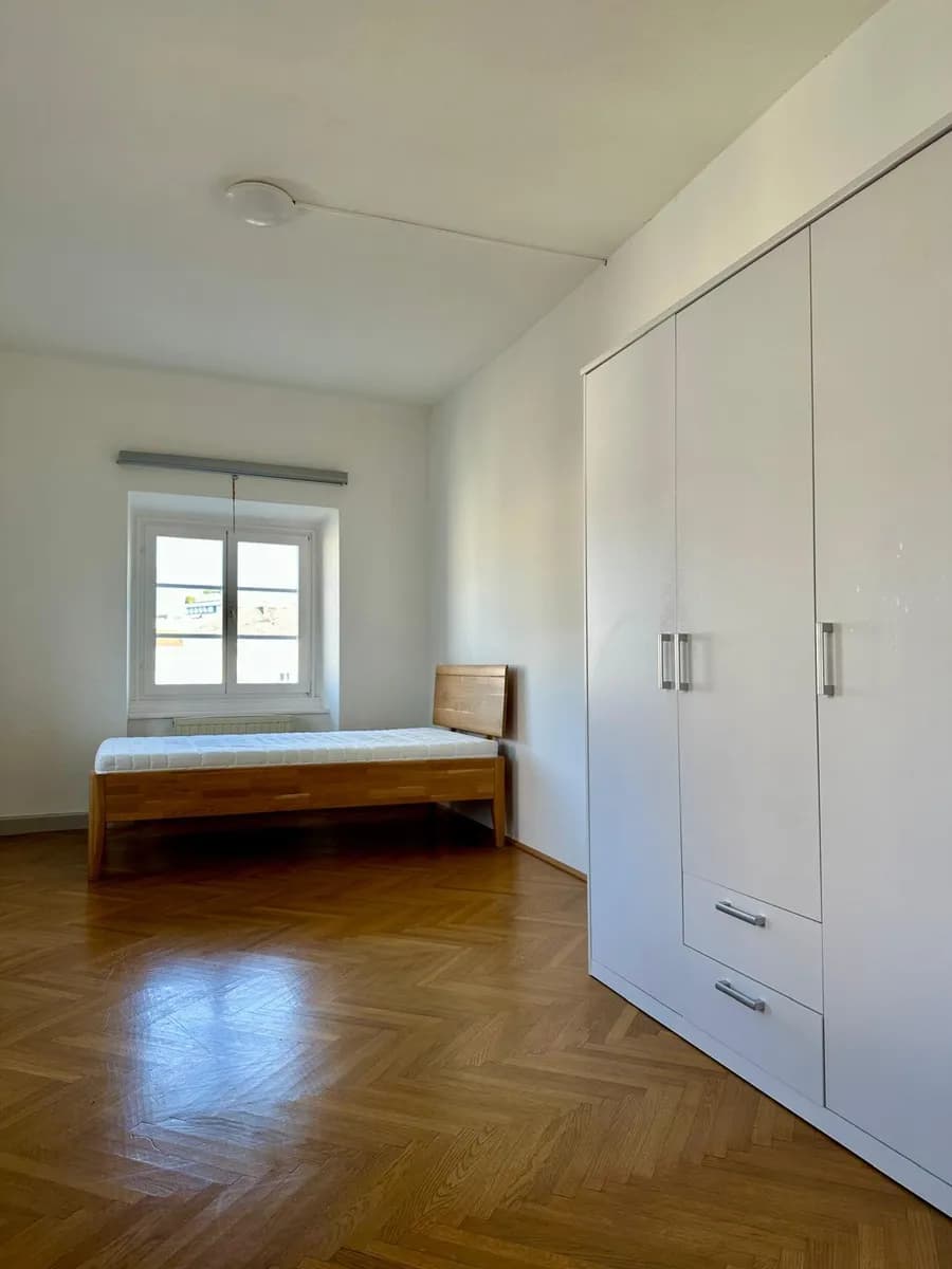 8-Zimmer-Wohnung mieten in Steyr – 20 m², € 350 – Bild 25 von 27