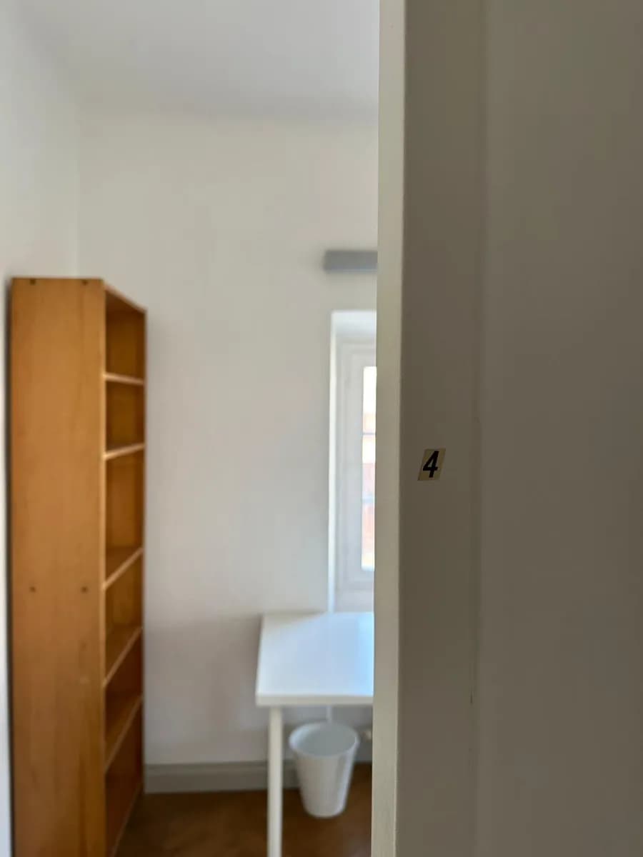 8-Zimmer-Wohnung mieten in Steyr – 20 m², € 350 – Bild 26 von 27
