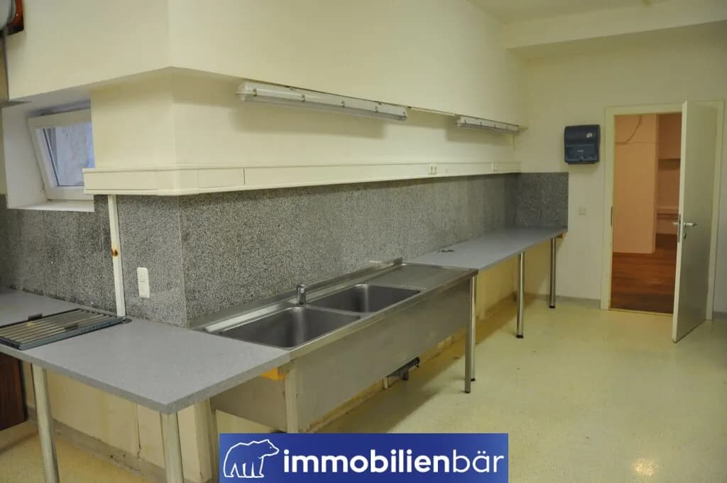 Gewerbeimmobilie mieten in Grieskirchen – 225 m², € 1.700 – Bild 11 von 13