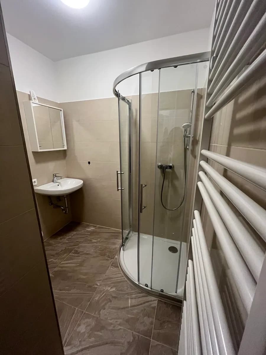 3-Zimmer-Wohnung mieten in Linz – 54 m², € 878 – Bild 12 von 14