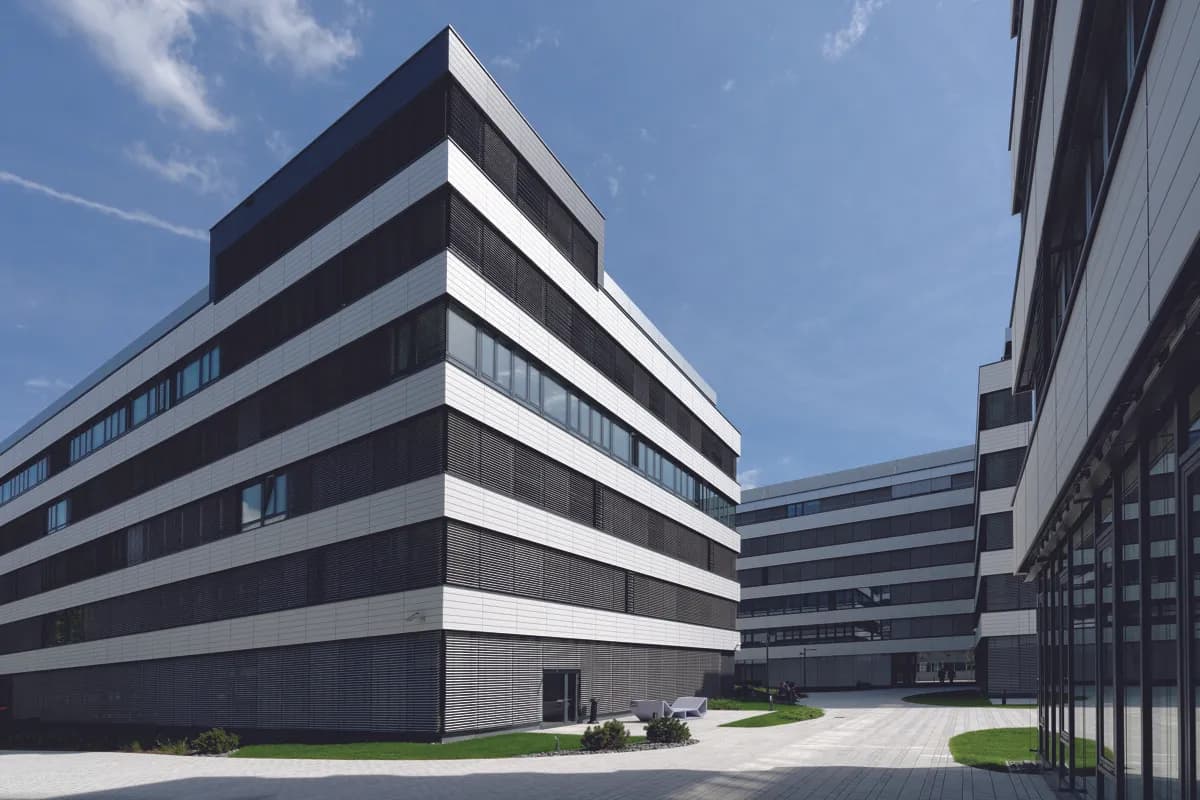 Gewerbeimmobilie mieten in Wien – 2 046 m², € 16 – Bild 3 von 14