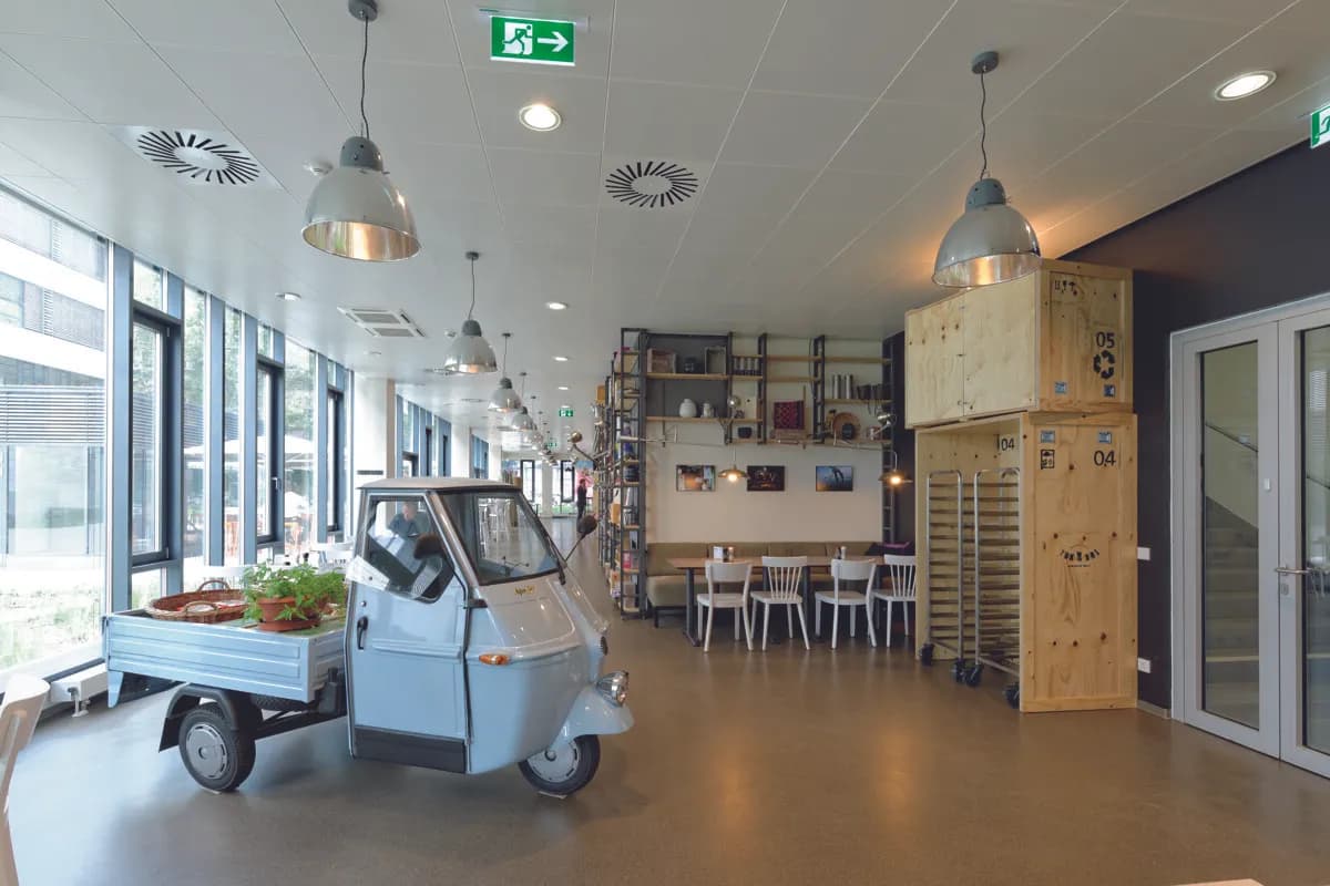 Gewerbeimmobilie mieten in Wien – 2 046 m², € 16 – Bild 8 von 14