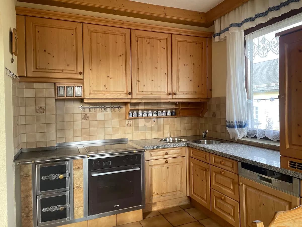 6-Zimmer-Haus mieten in Perg – 140 m², € 1.150 – Bild 2 von 6