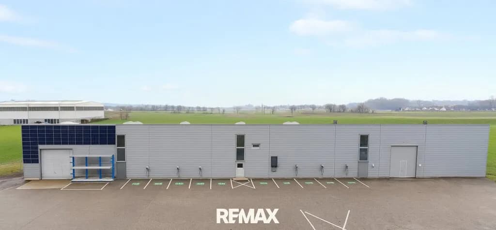 Immobilie mieten in Perg – 885 m², € 4.868